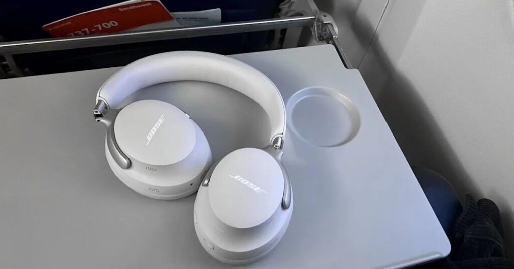 Best Noise Cancelling Headphones Reviewed with 2025 Buying Guide for USA Voters